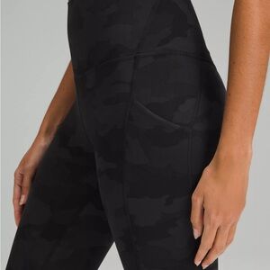 Lululemon Align Pant II Leggings Size 6 Black Camo